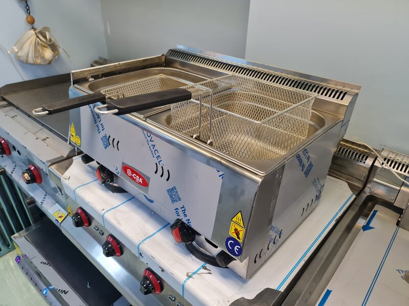 Horeca Bucuresti ECHIPAMENTE FAST FOOD, UTILARE SHAORMERII ,RULOTE